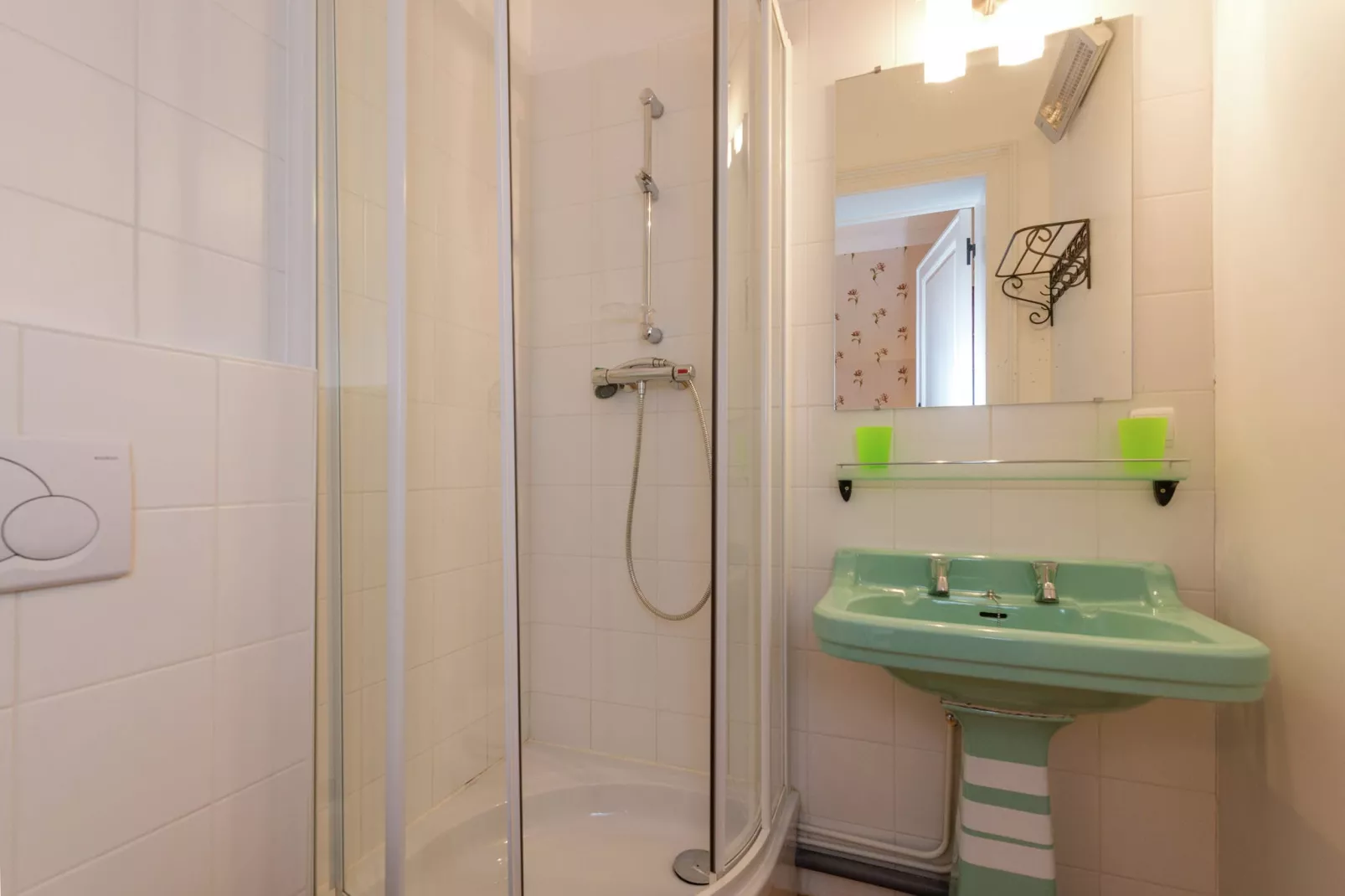 Chateau Vallez-Bathroom