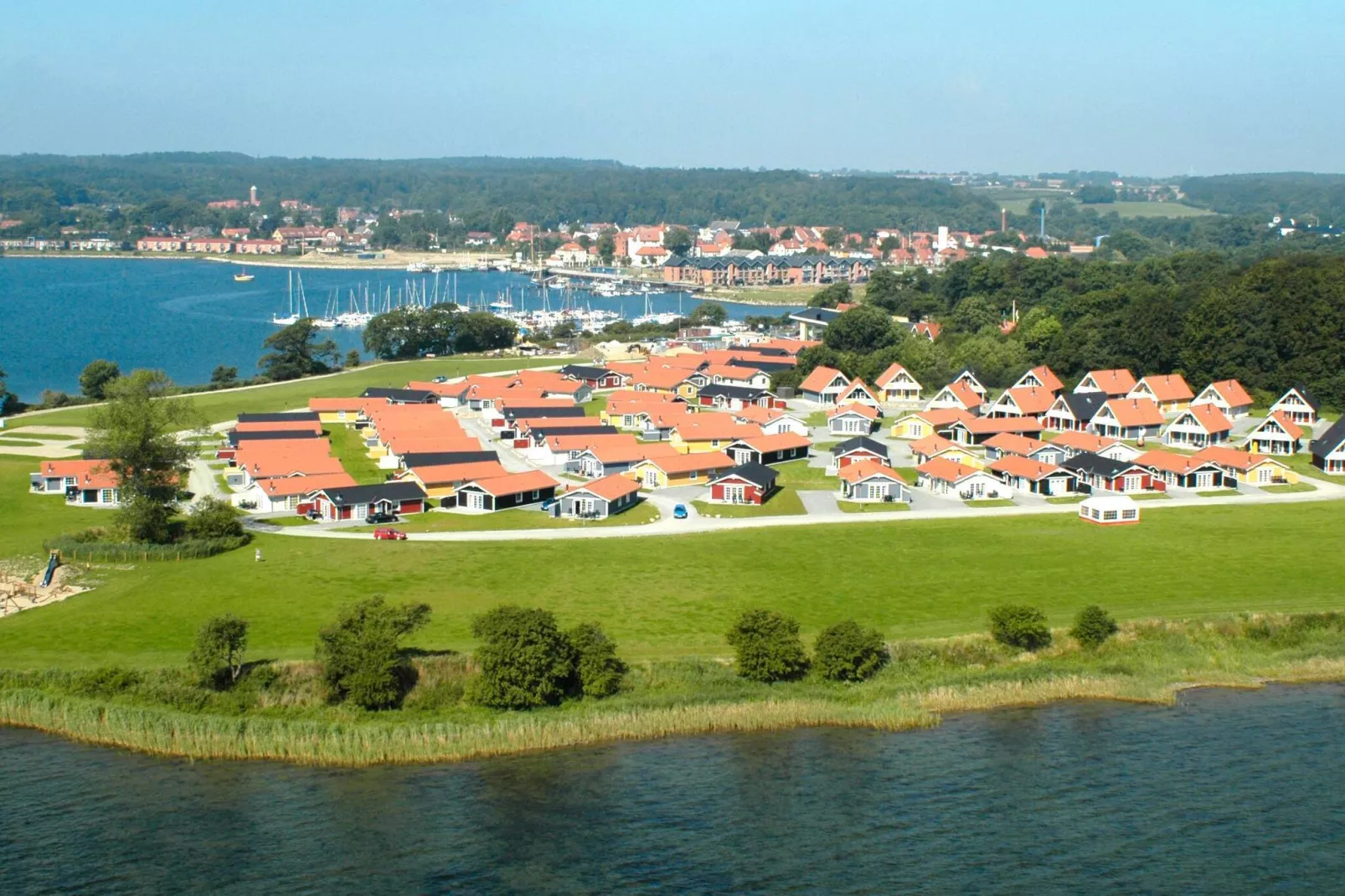 Flat w/view,main building-Außenbereich