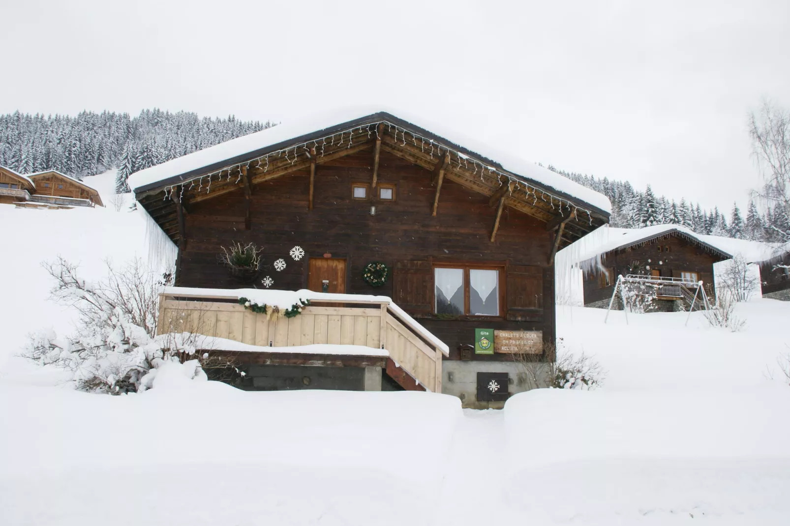 Notre Dame de Bellecombe-Exterior winter