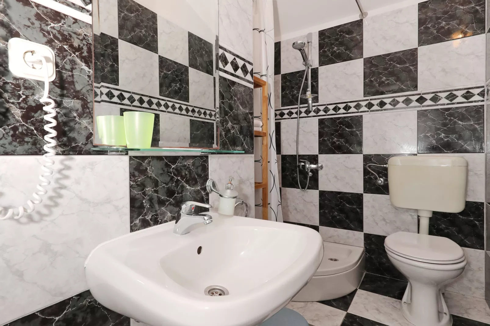 Apartment  Dajana-Bathroom
