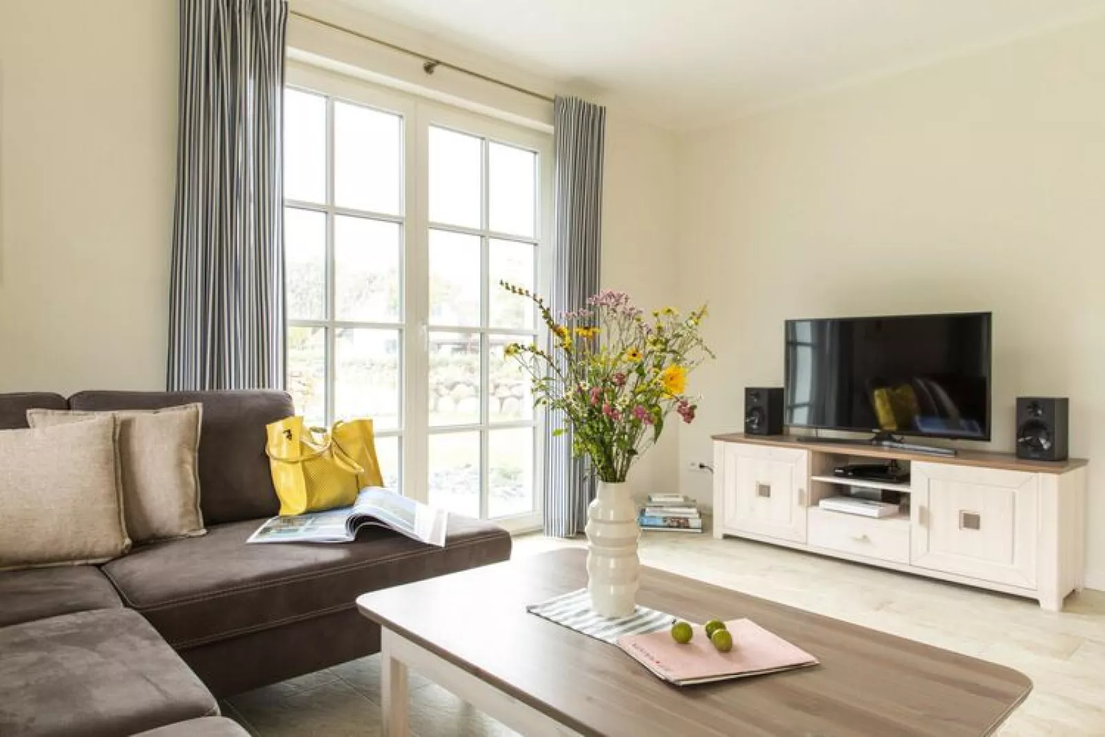Seeschwalbe10-Living room
