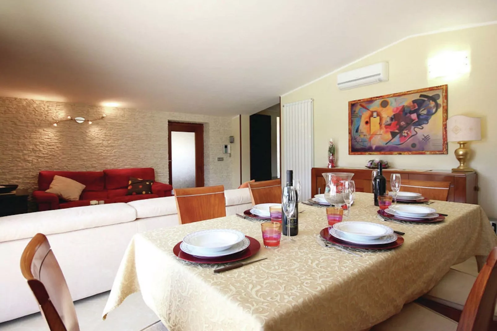 Villa Nereide-Dining room