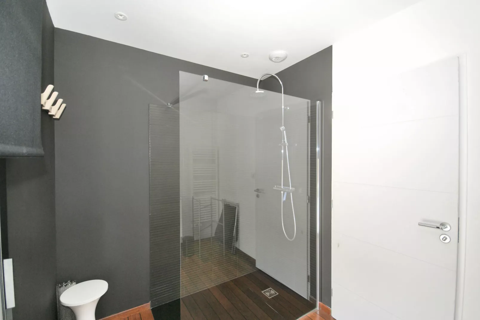 Seaview-Bathroom