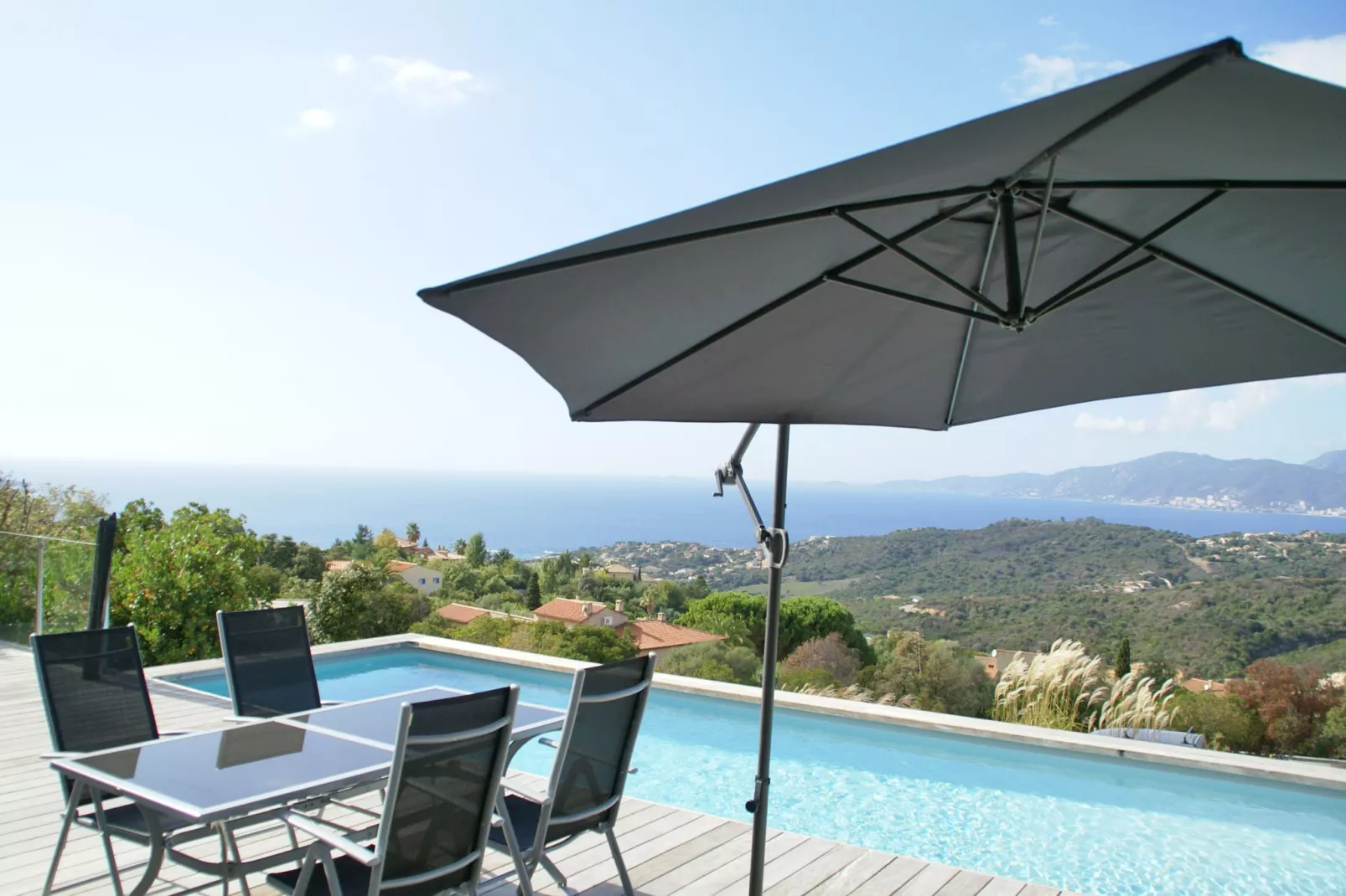 Seaview-Terrace balcony