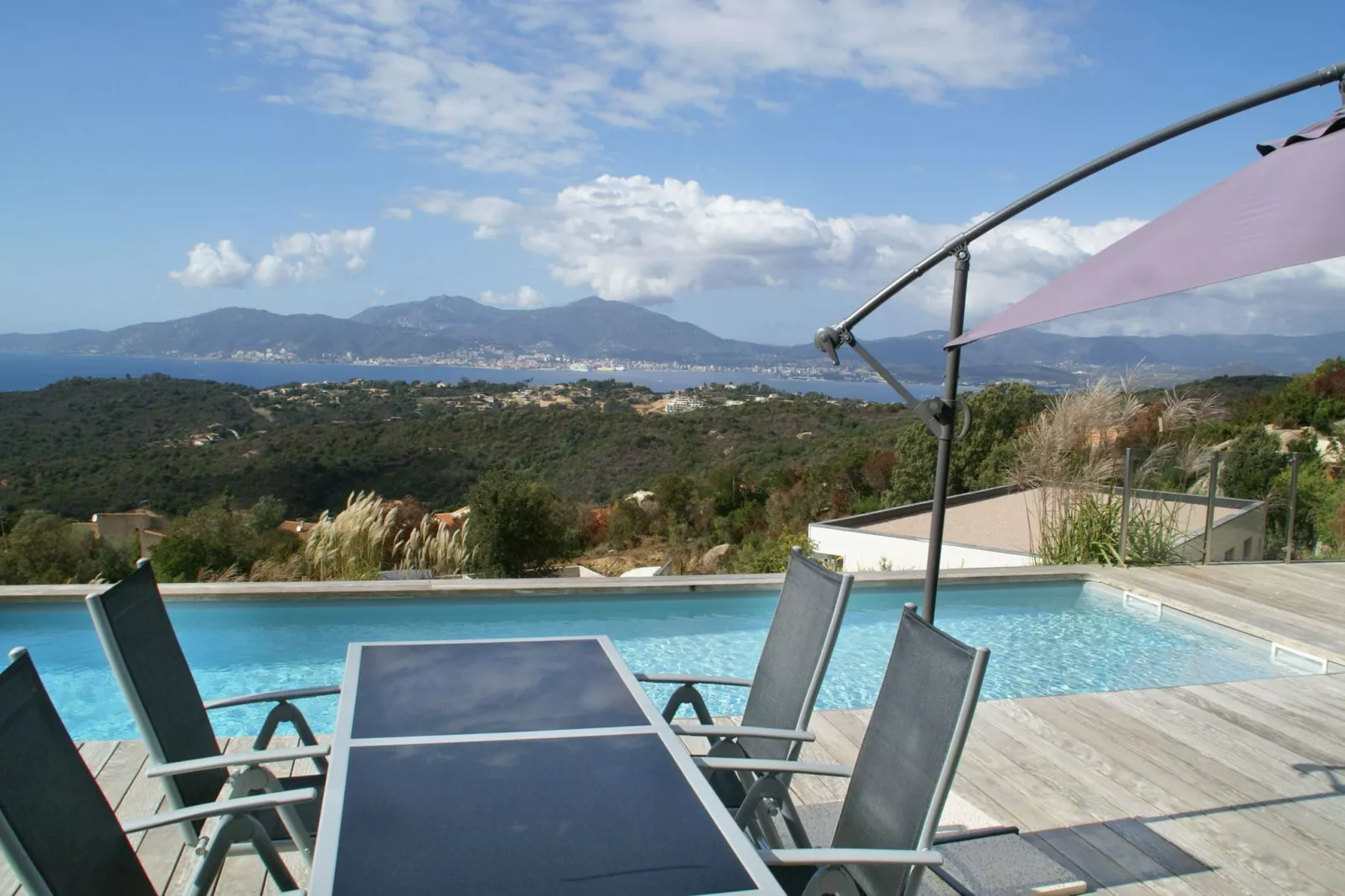 Seaview-Terrace balcony