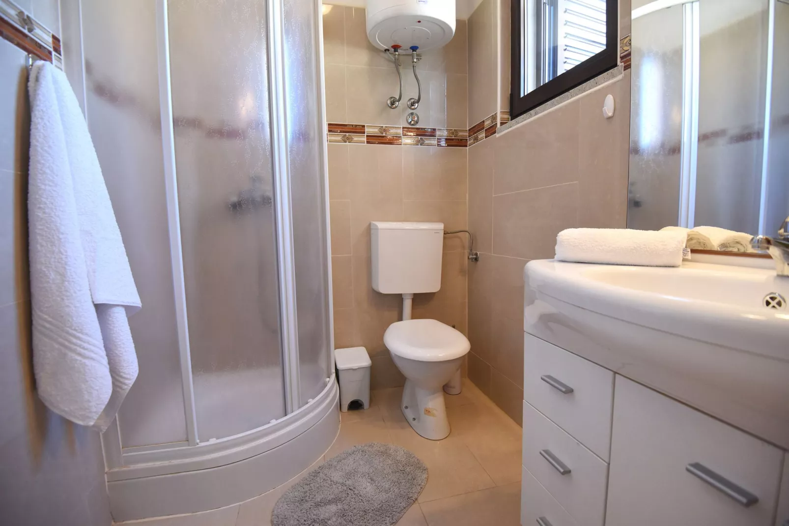 Waterfront apartment Danijela-Bathroom