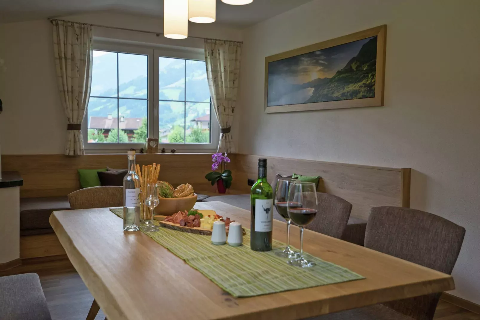 Apartments Zillertal 4P-Esszimmer