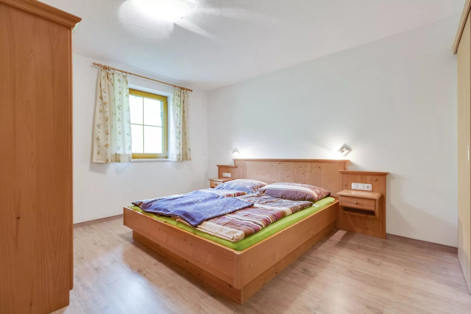 Andrea-Bedroom
