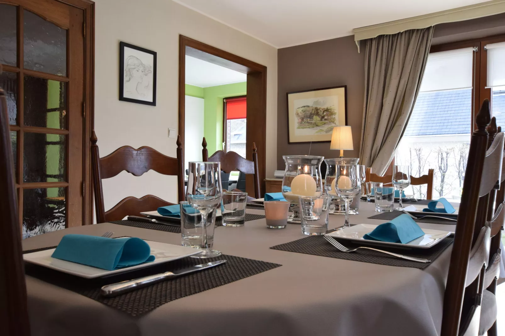 Ô de la roche-Dining room