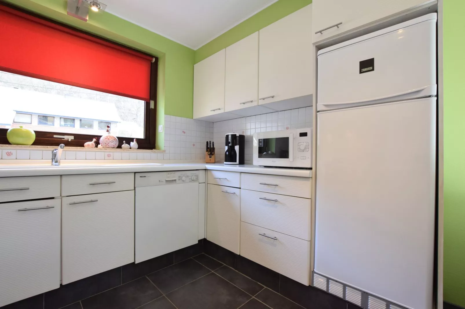 Ô de la roche-Kitchen