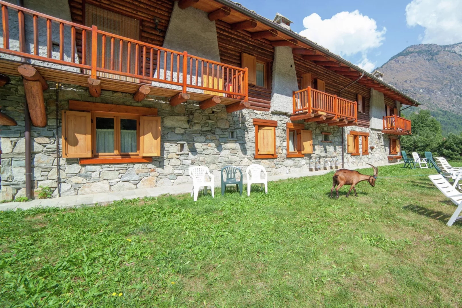 GrBe Bilo-Exterior summer