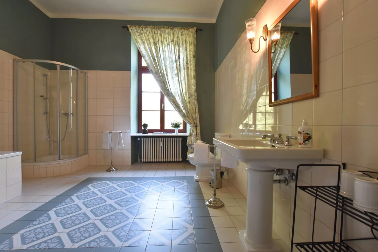 Beletage bei Gerdshagen-Bathroom