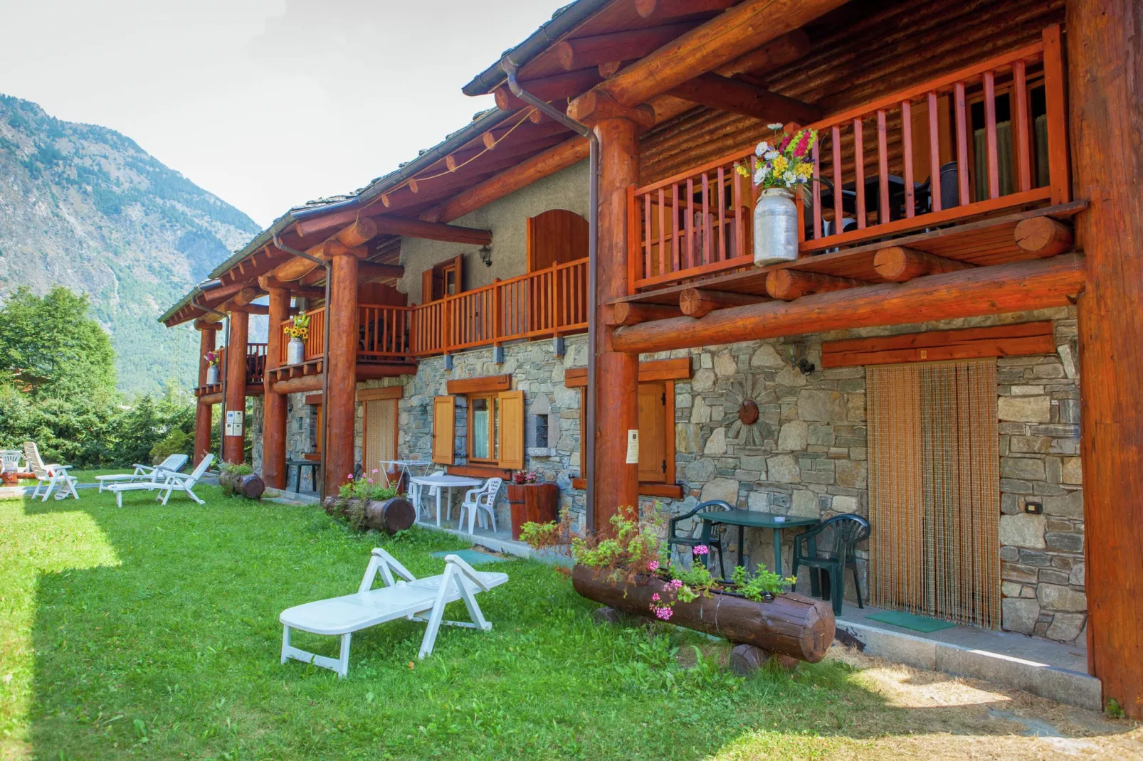 GrBe Bilo-Exterior summer