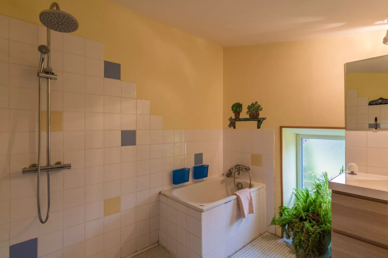Marsac-Bathroom