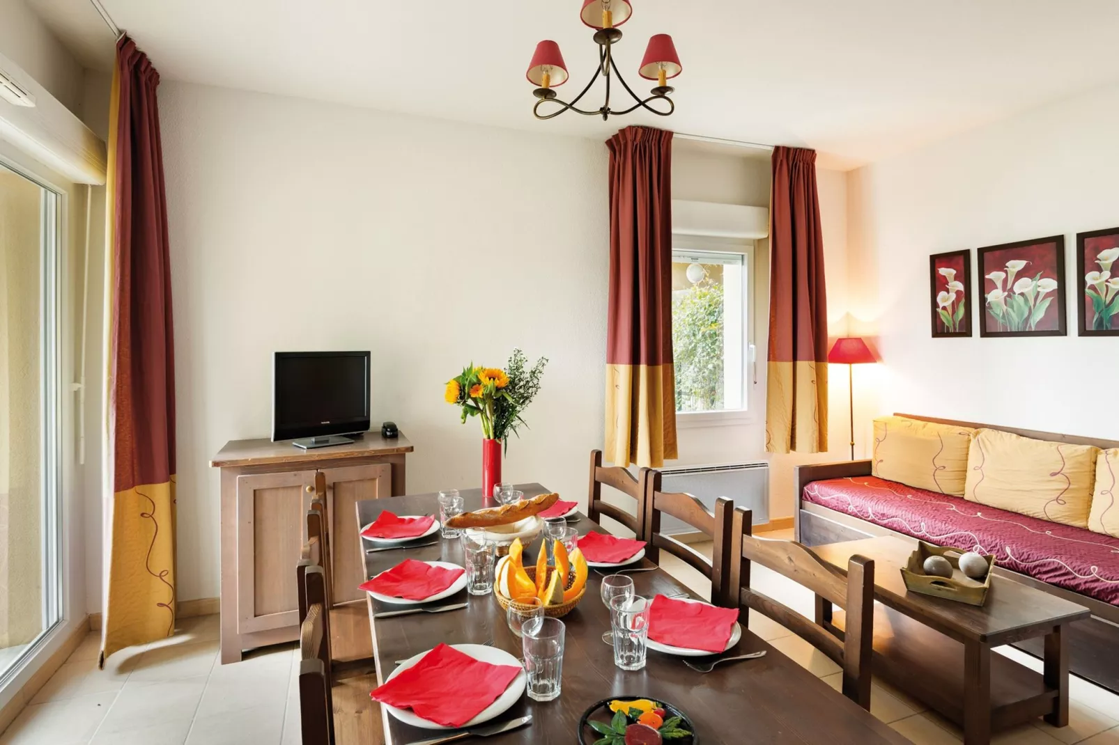 Résidence Le Clos des Vignes 4-Living room