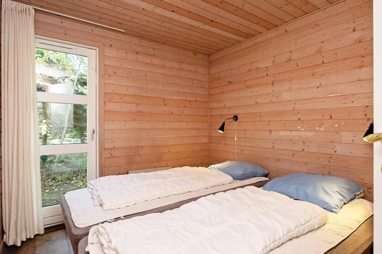 10 person holiday home in Væggerløse-By Traum-Indoor