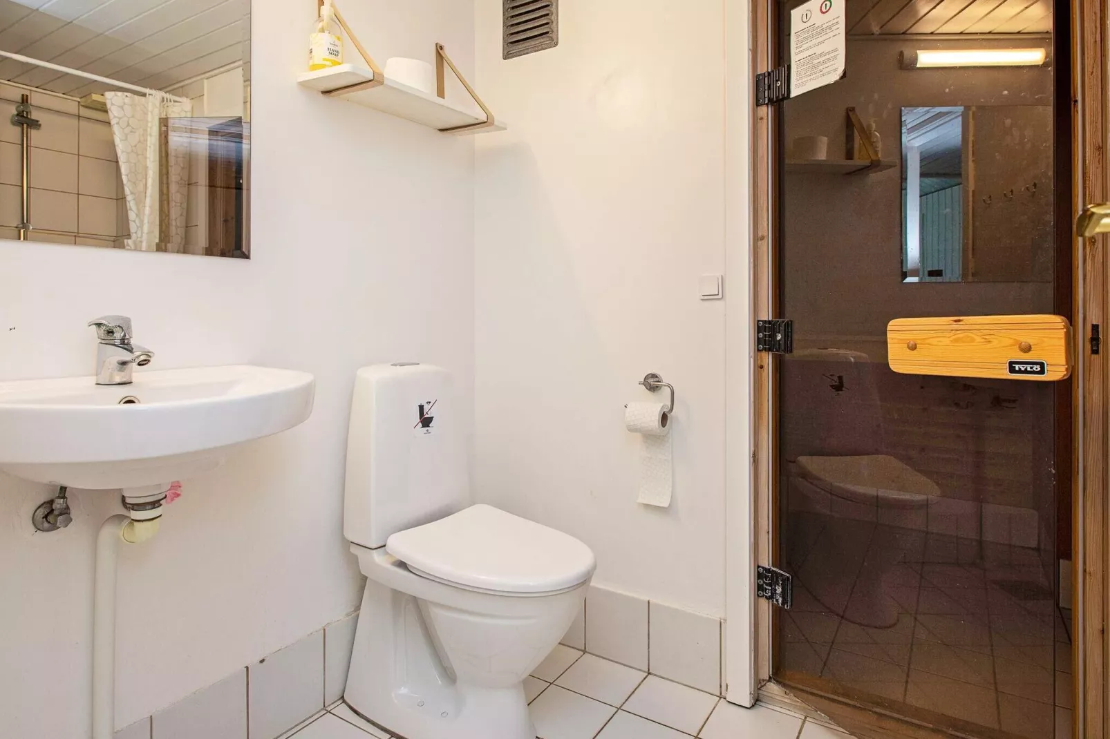 10 person holiday home in Væggerløse-By Traum-Indoor
