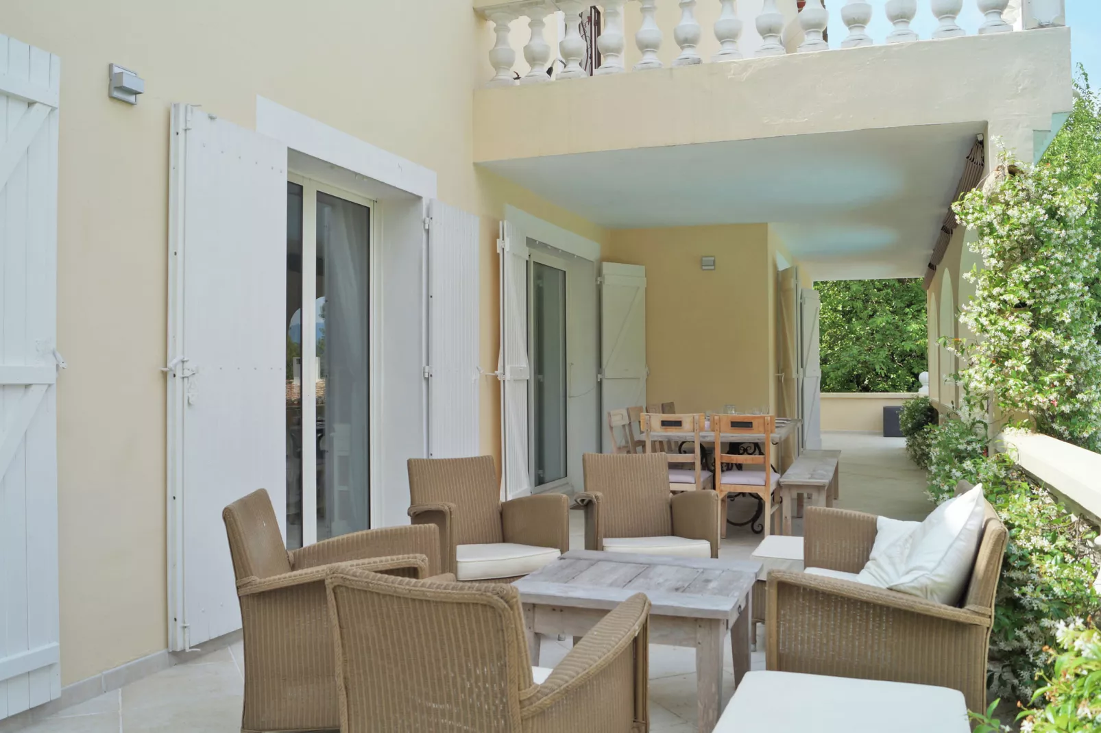 Villa Mougins-Terrace balcony