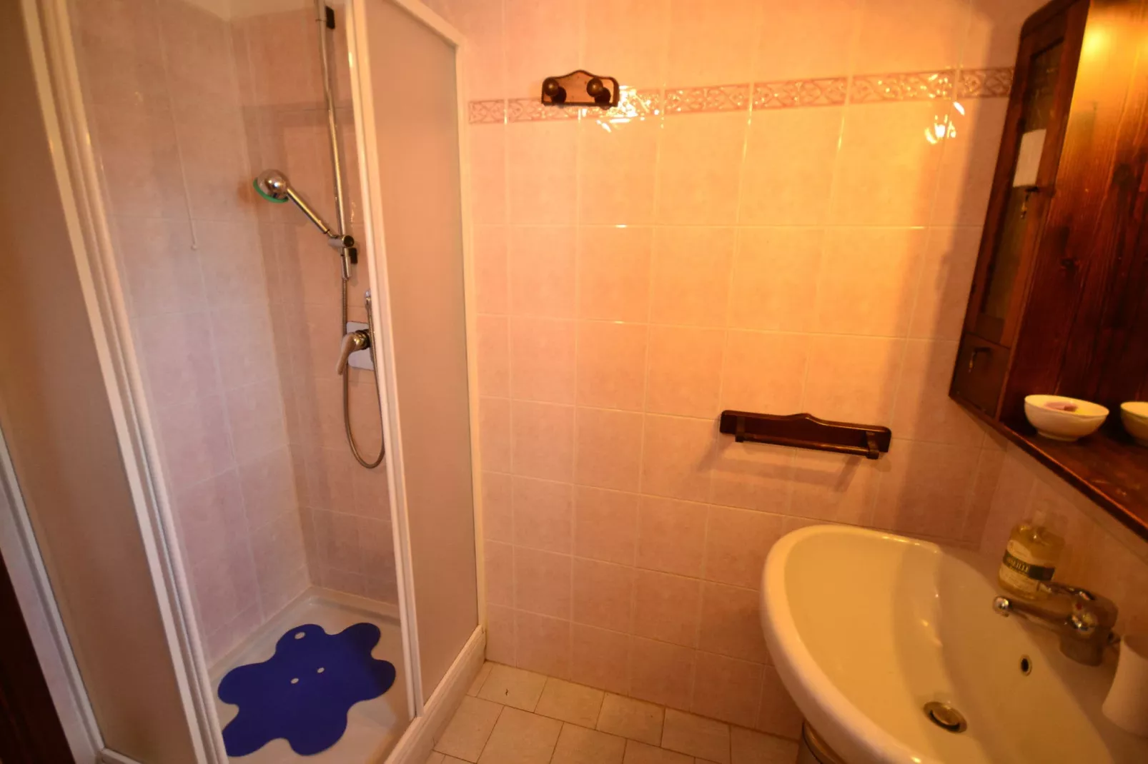 Villa dei Tarocchi-Bathroom