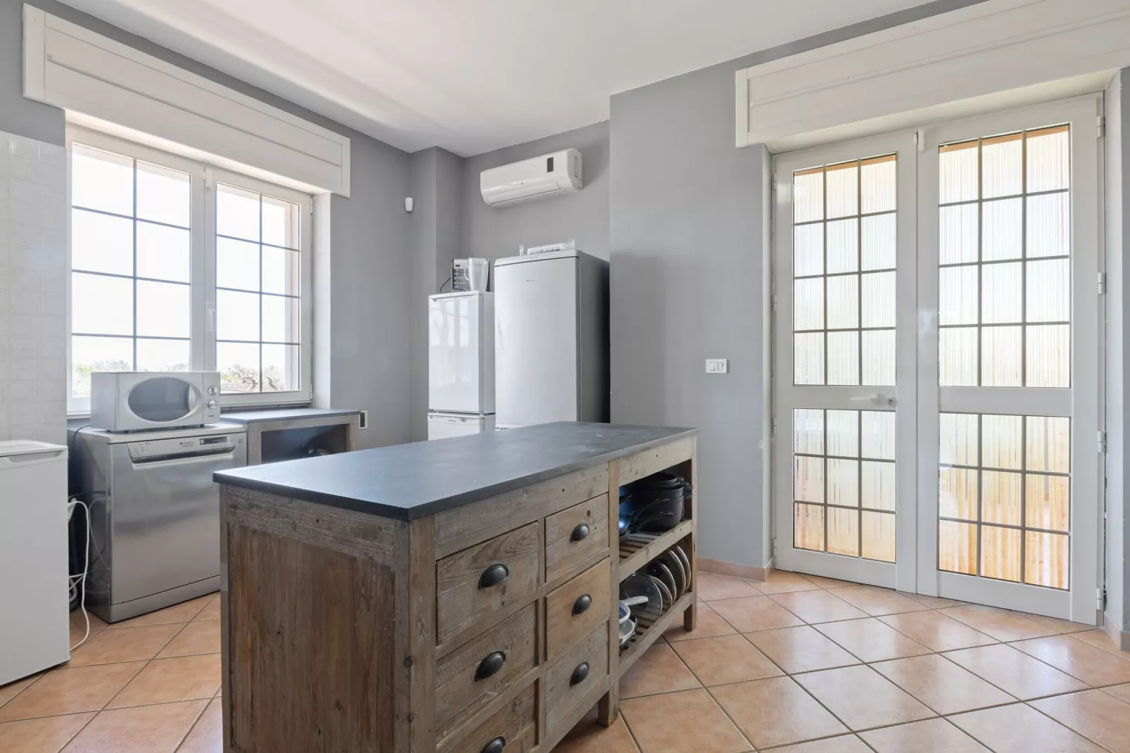 Pool Villa Torre San Giovanni-Kitchen