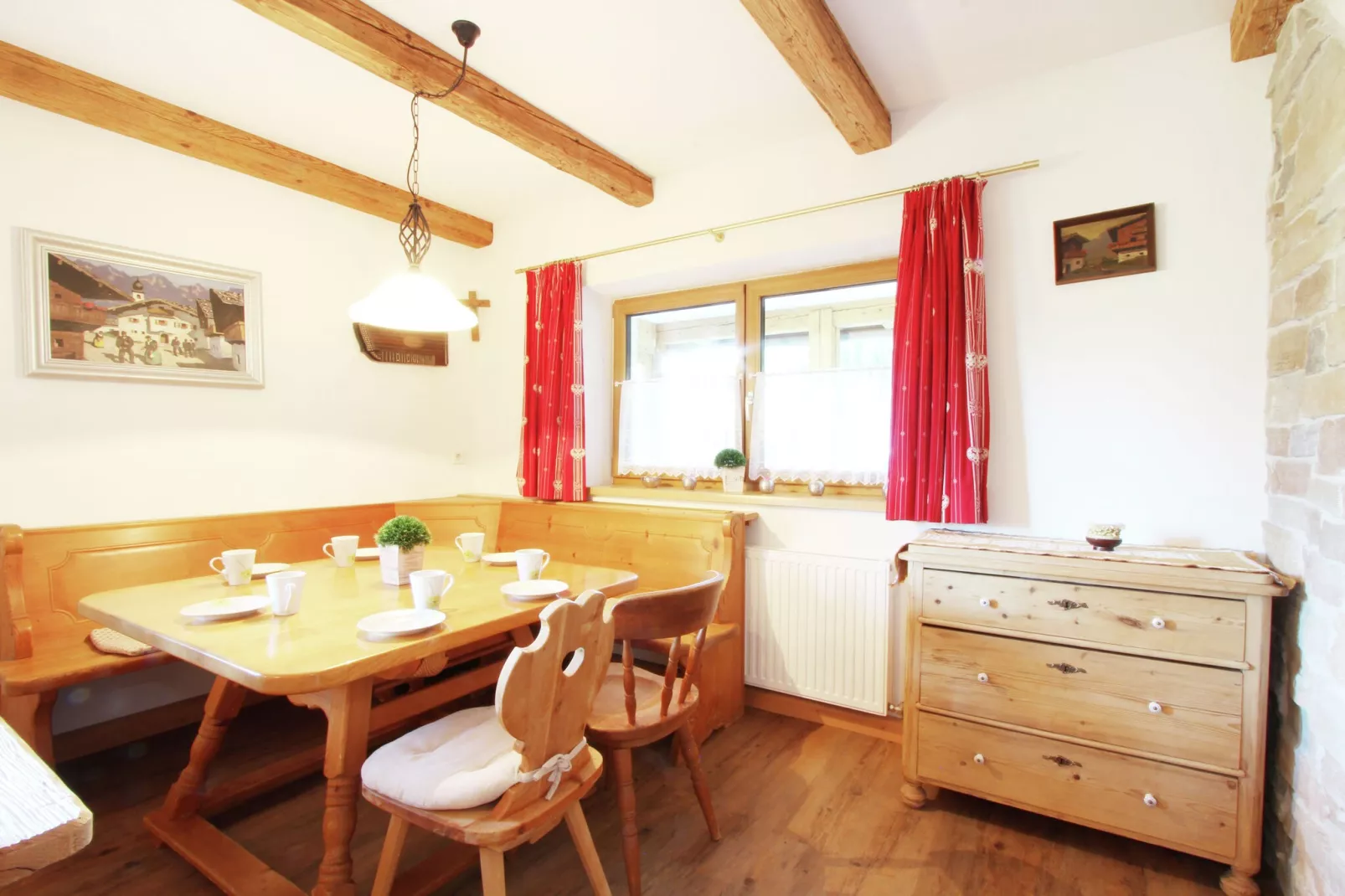 Chalet Niederndorferberg-Dining room