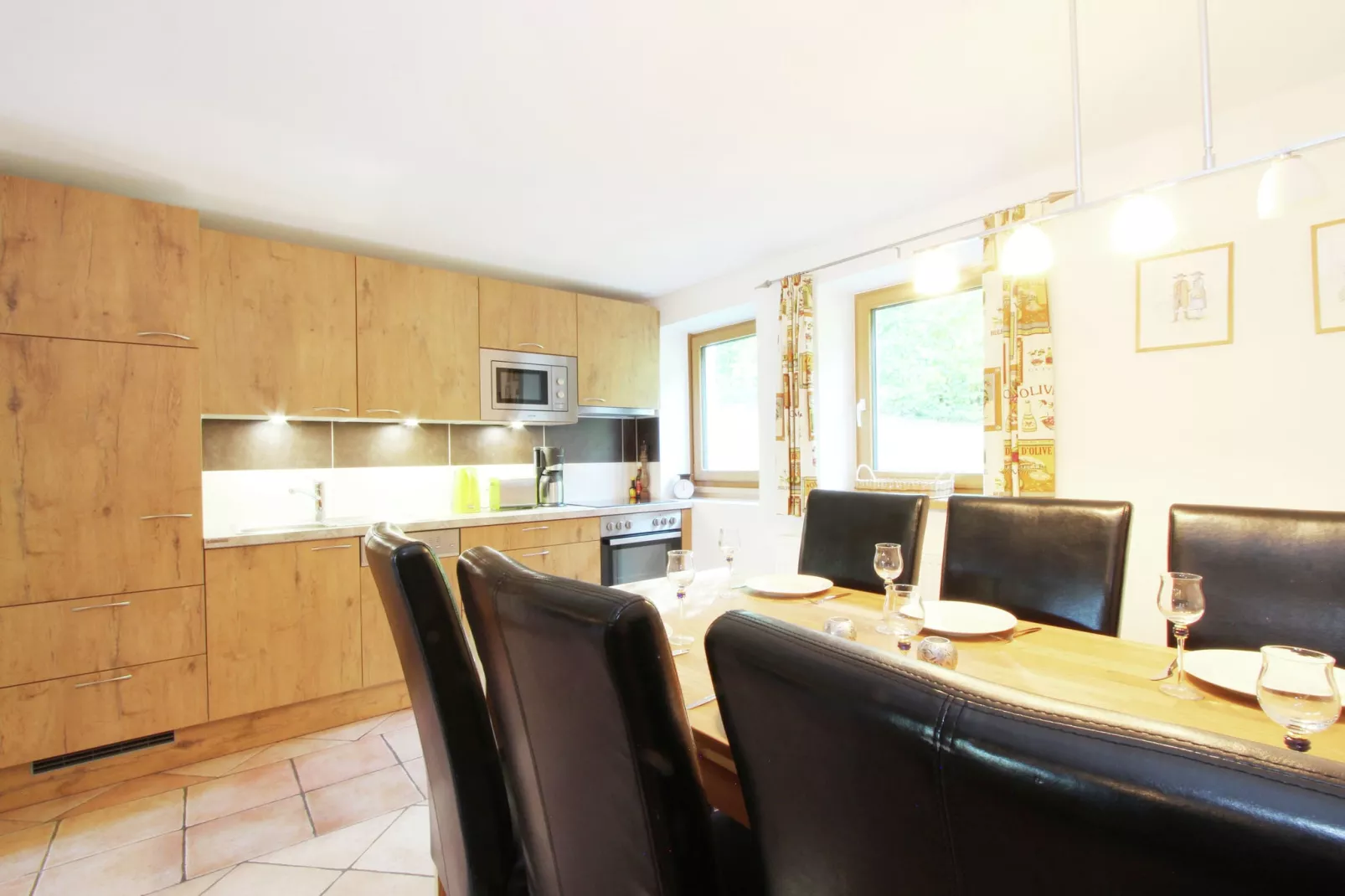 Chalet Niederndorferberg-Dining room