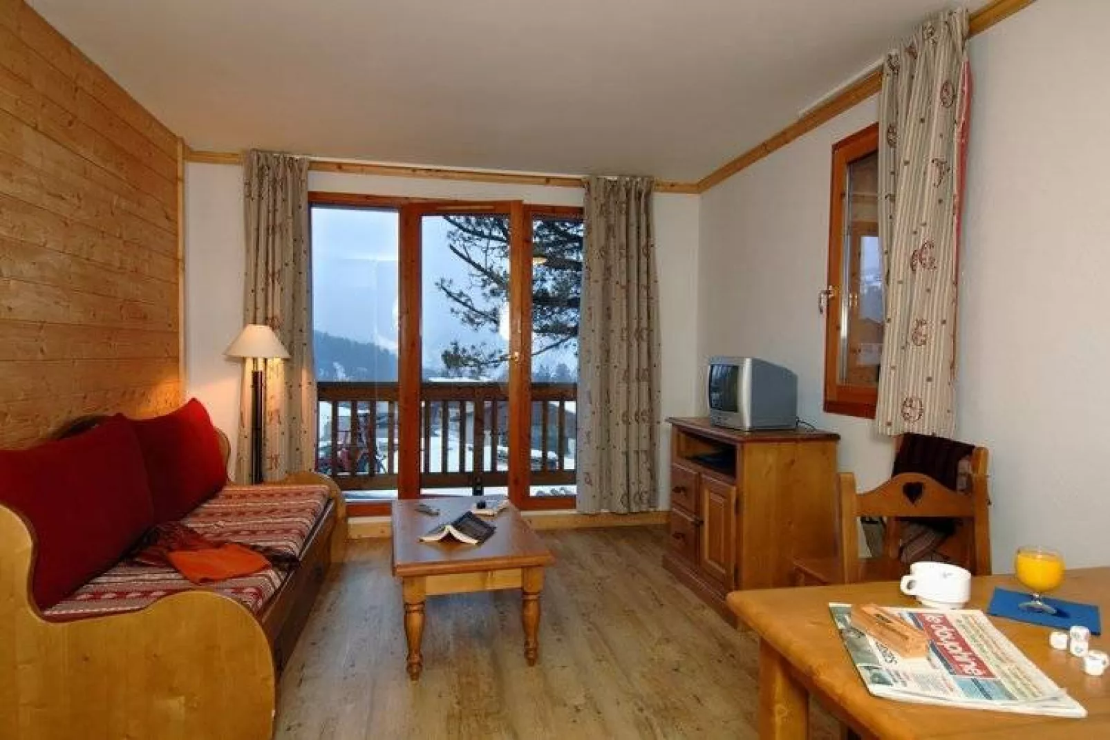 Résidence Les Belles Roches 3-Living room