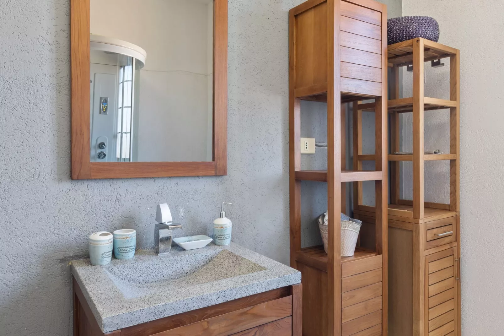 Pool Villa Torre San Giovanni-Bathroom
