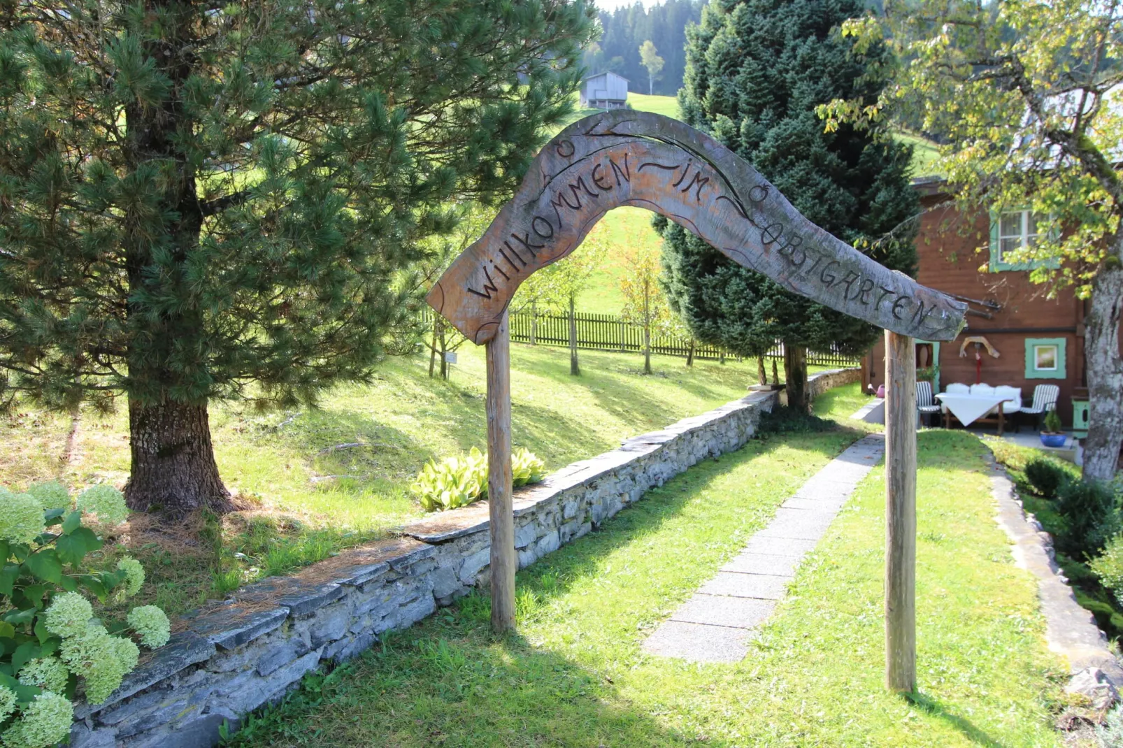 Chalet Anna Bramberg-Jardin d'été