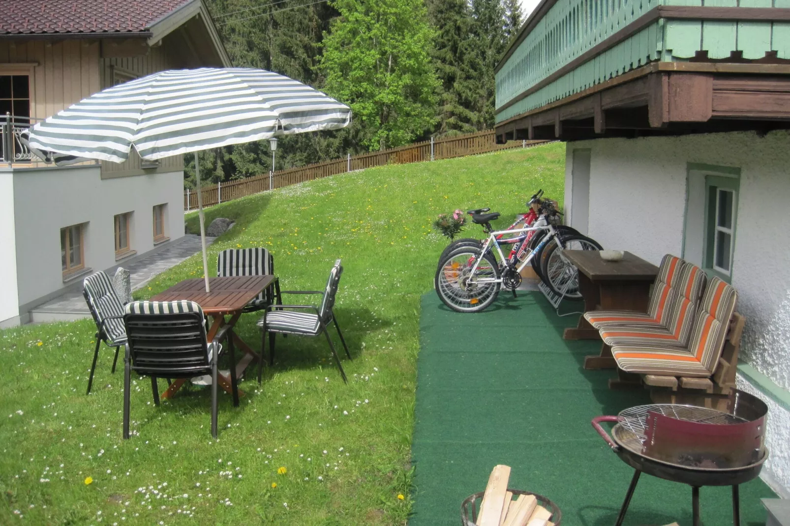 Chalet Anna Bramberg-Jardin d'été