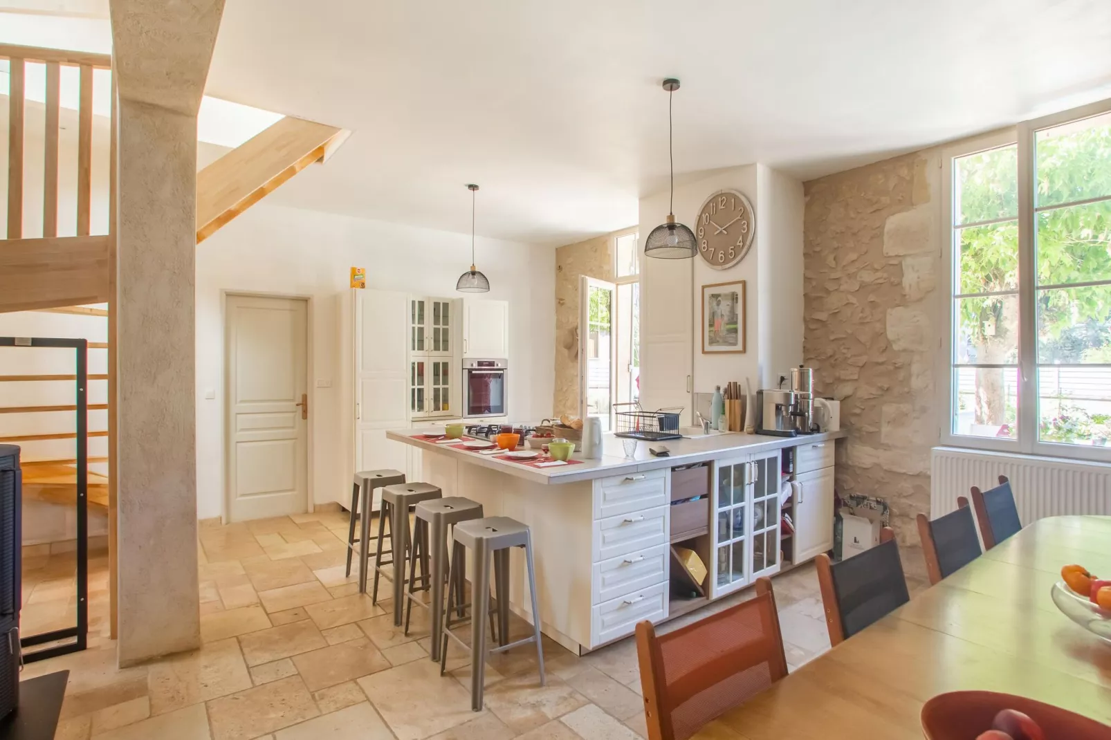 Maison Pool-Kitchen