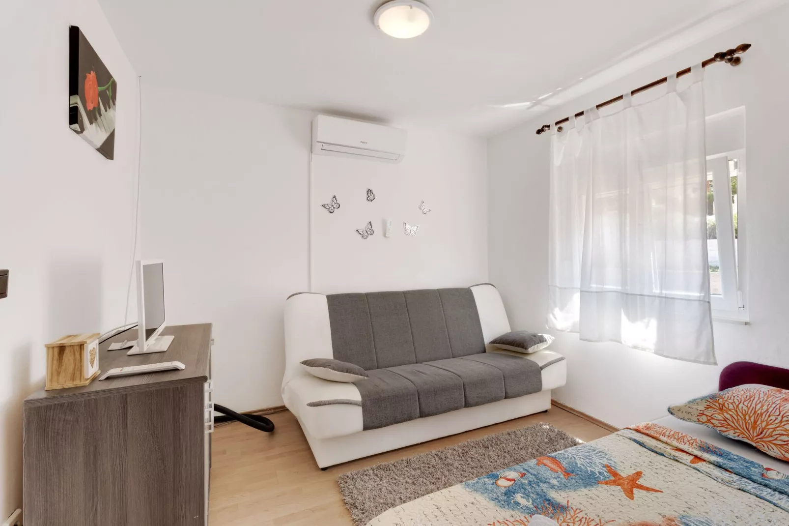 Holiday home Rovanjska-Living room
