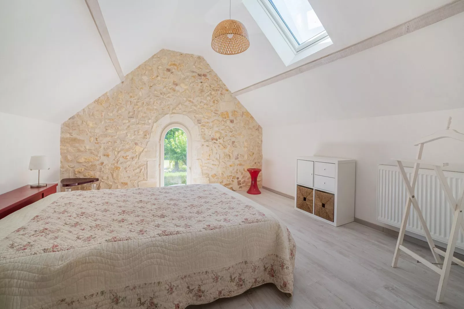 Maison Pool-Bedroom