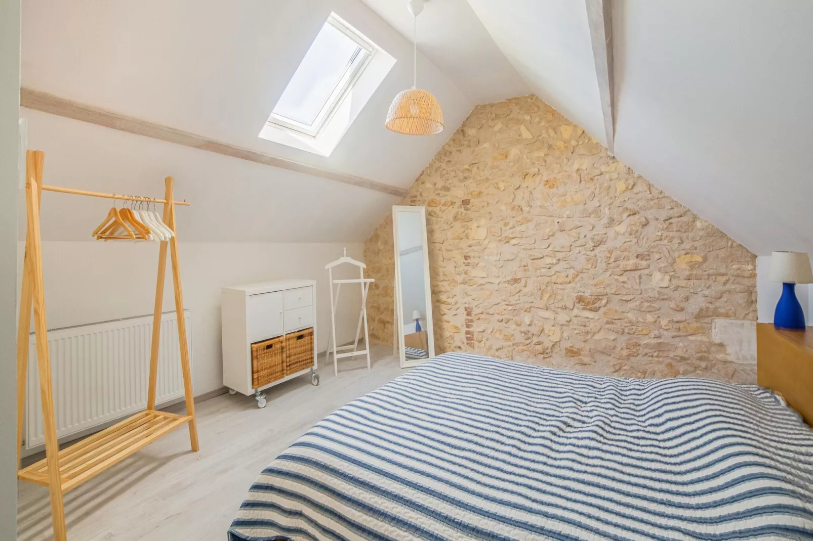 Maison Pool-Bedroom