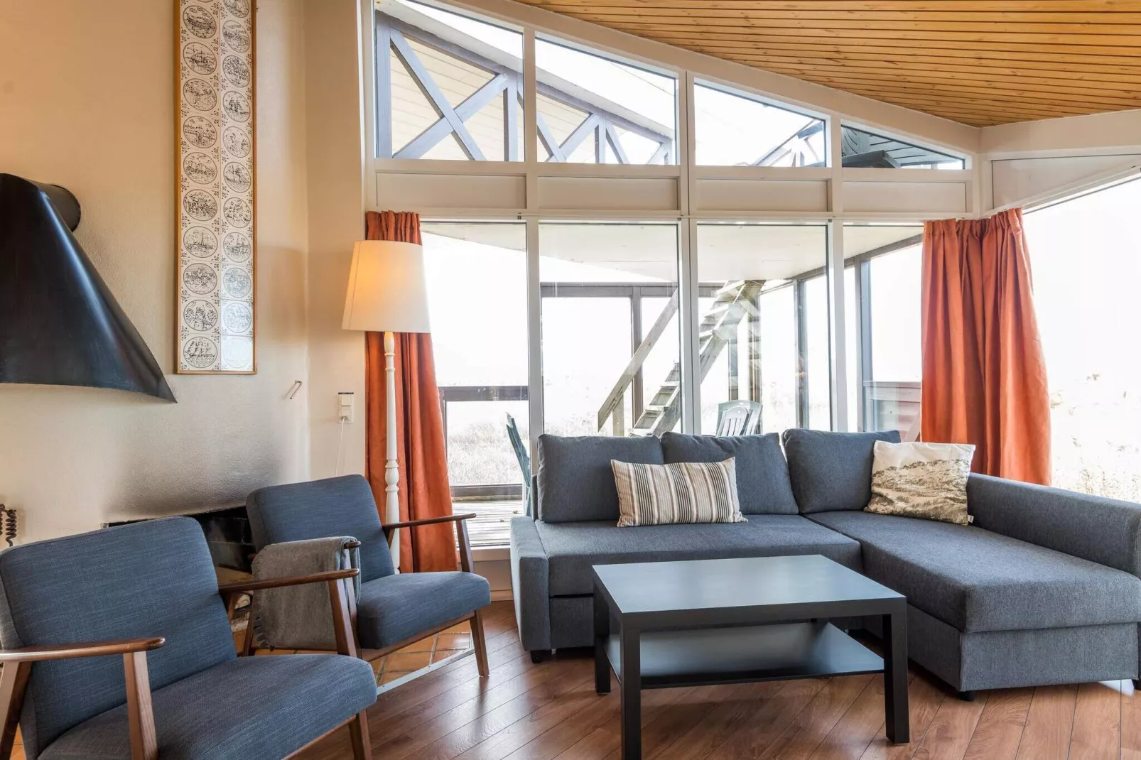 Seaside Charm with Spa and Sauna-By Traum-Indoor