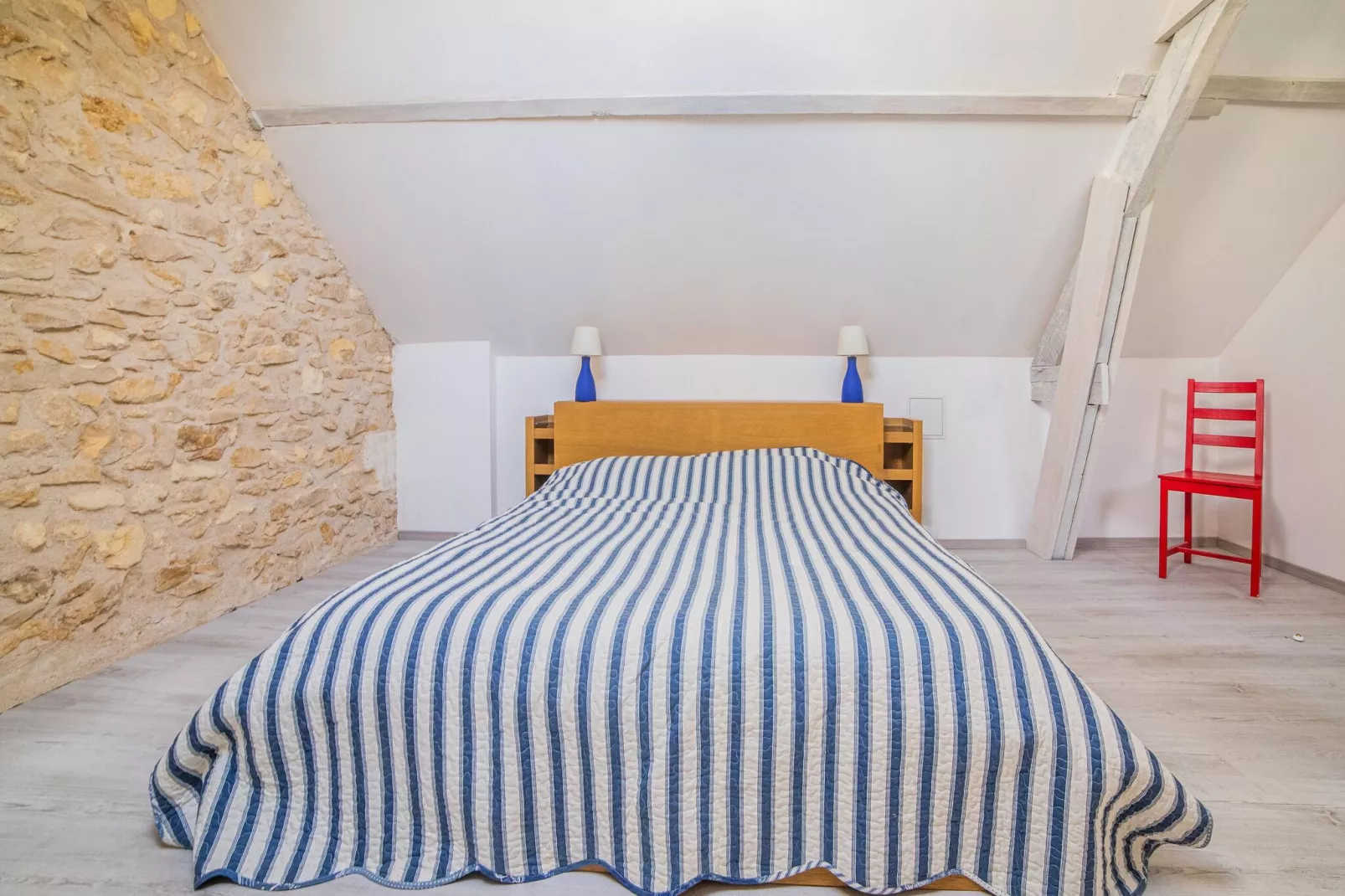 Maison Pool-Bedroom