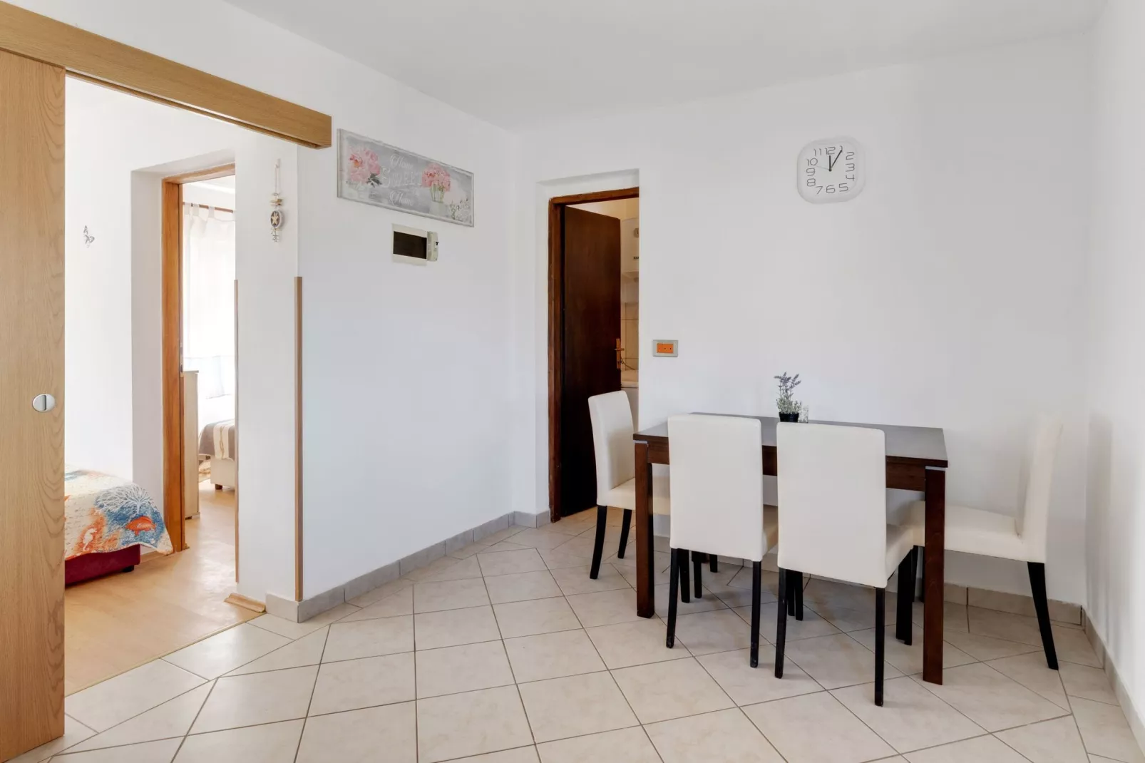 Holiday home Rovanjska-Dining room