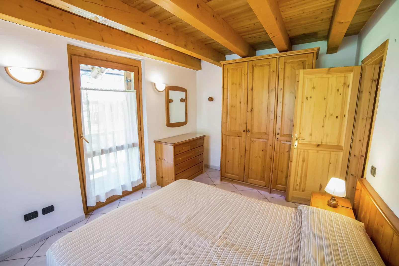 GrBe Penta-Bedroom
