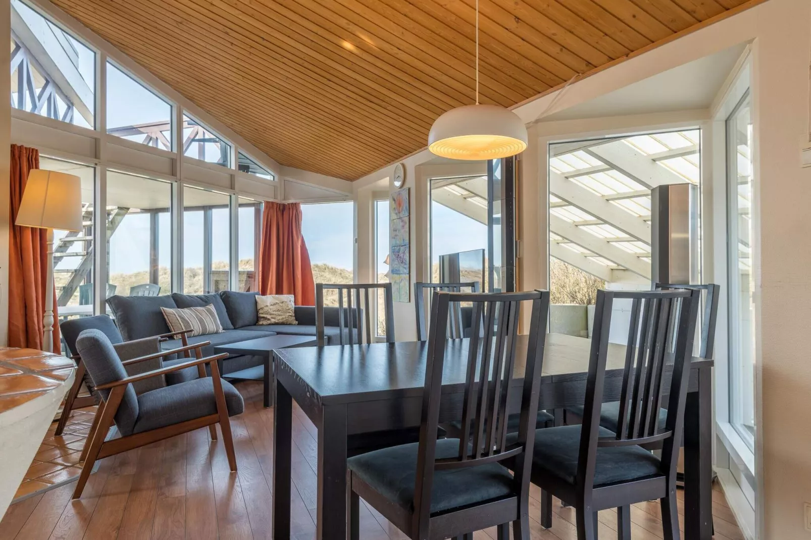 Seaside Charm with Spa and Sauna-By Traum-Indoor