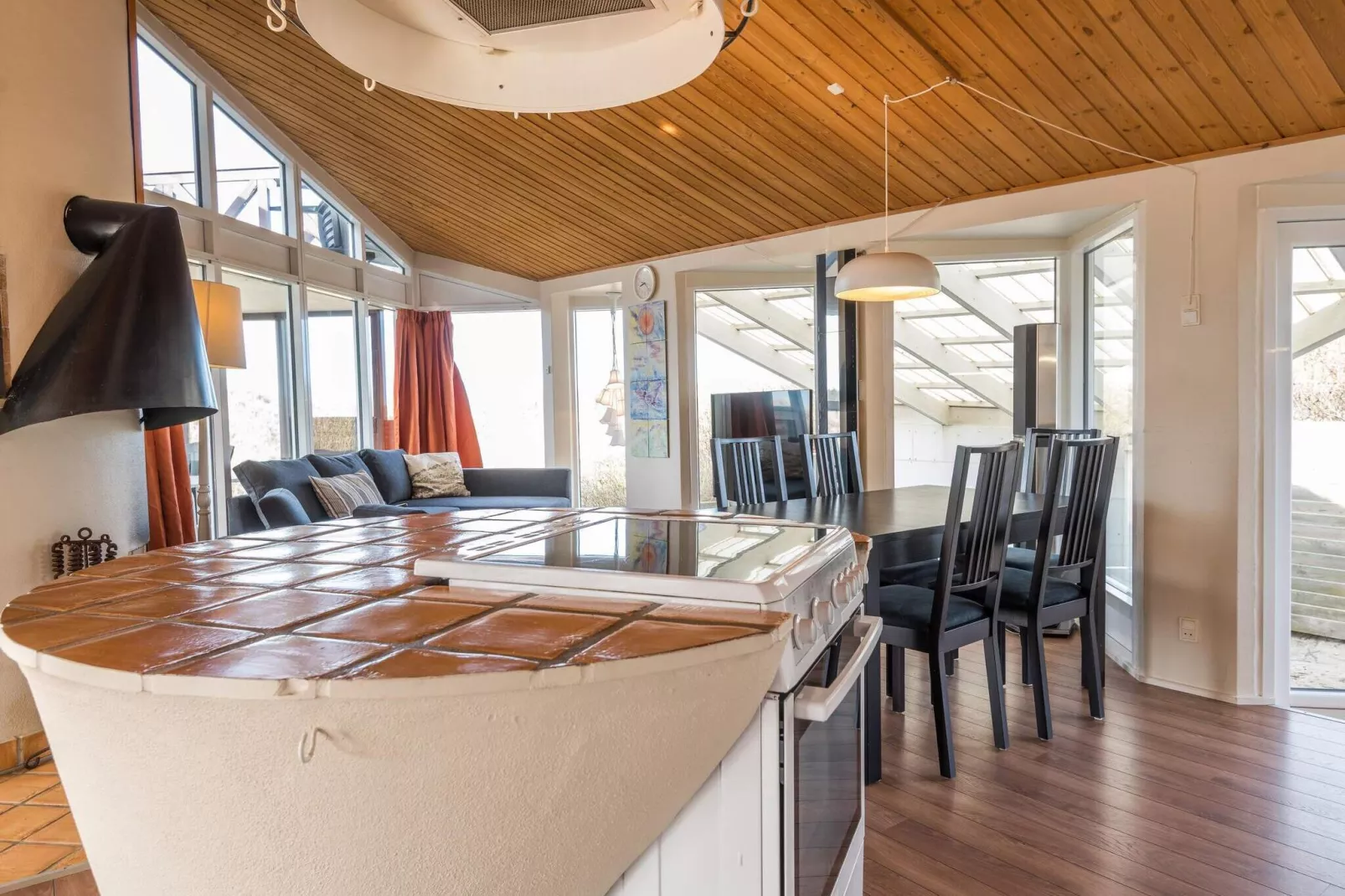 Seaside Charm with Spa and Sauna-By Traum-Indoor