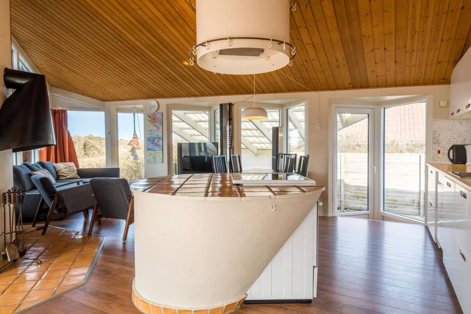 Seaside Charm with Spa and Sauna-By Traum-Indoor