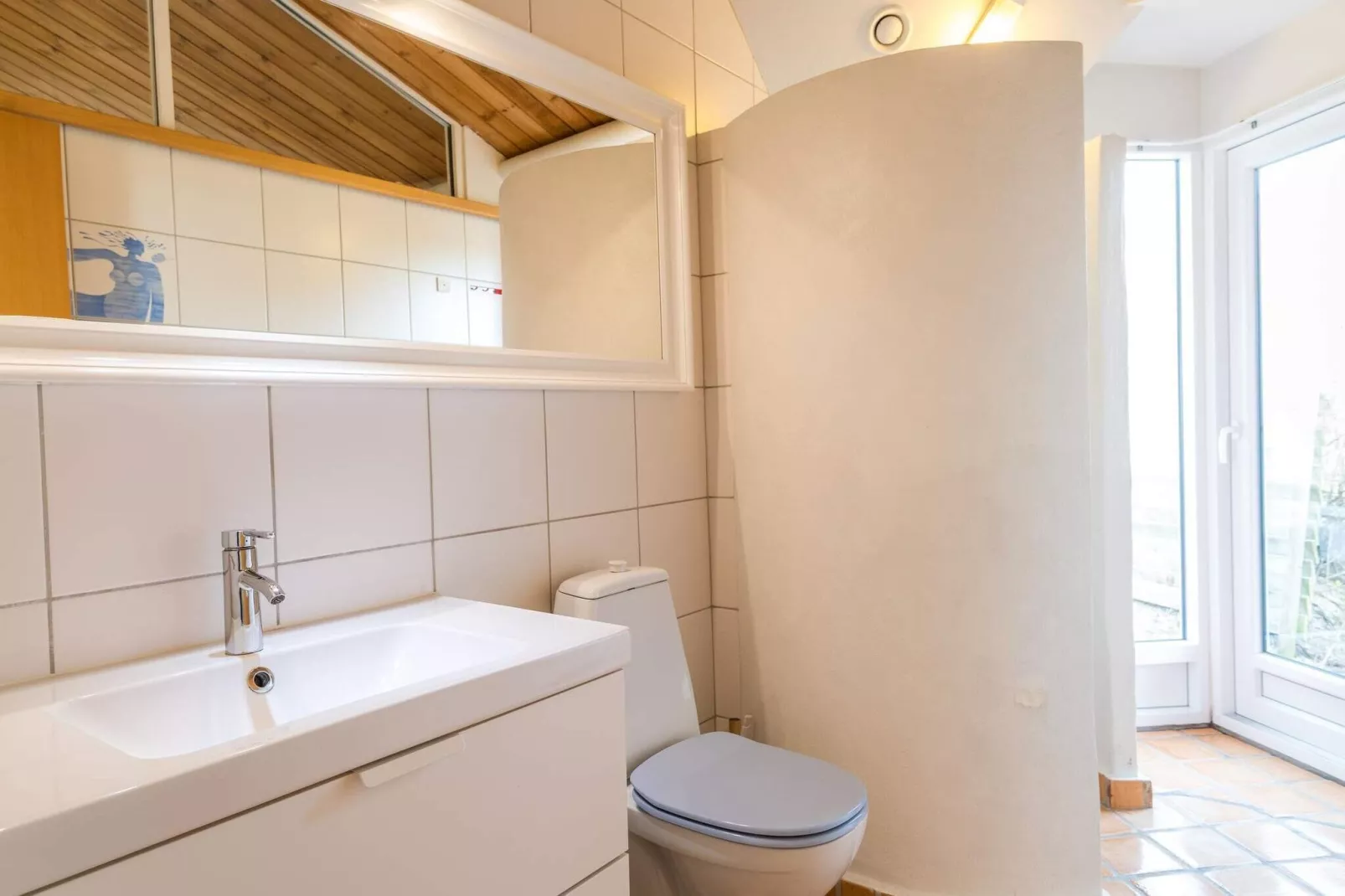 Seaside Charm with Spa and Sauna-By Traum-Indoor