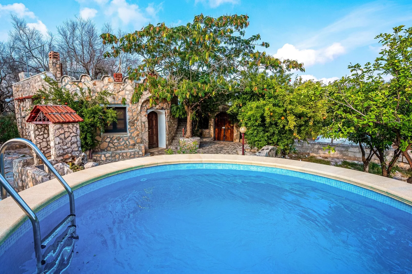 Villa Barone Guest House-Außenbereich Sommer