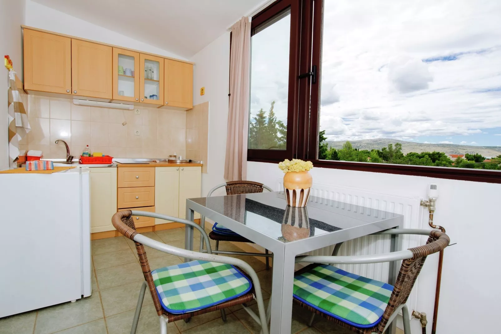 Apartment Kala-Dining room