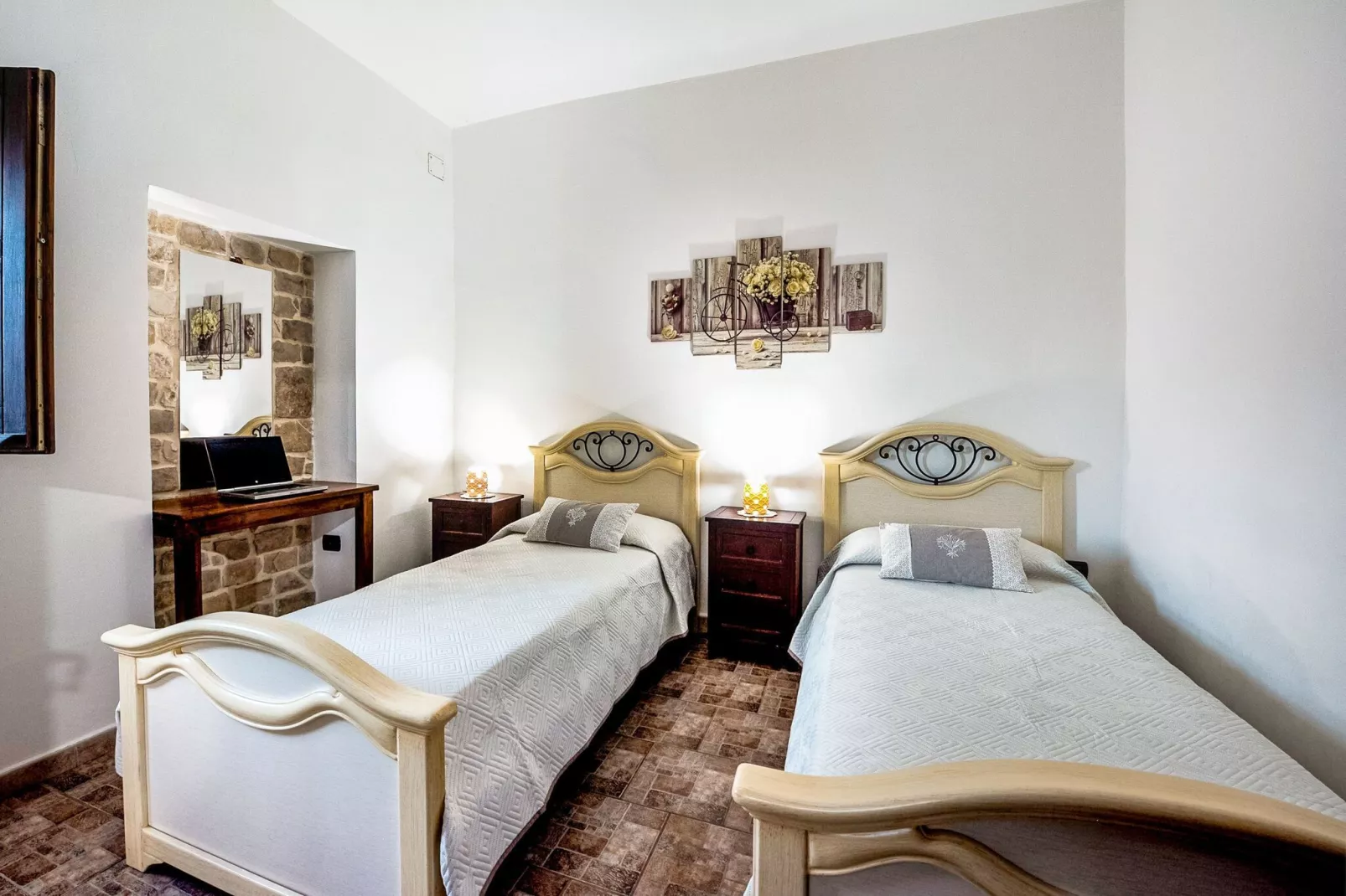 Villa Barone Guest House-Schlafzimmer