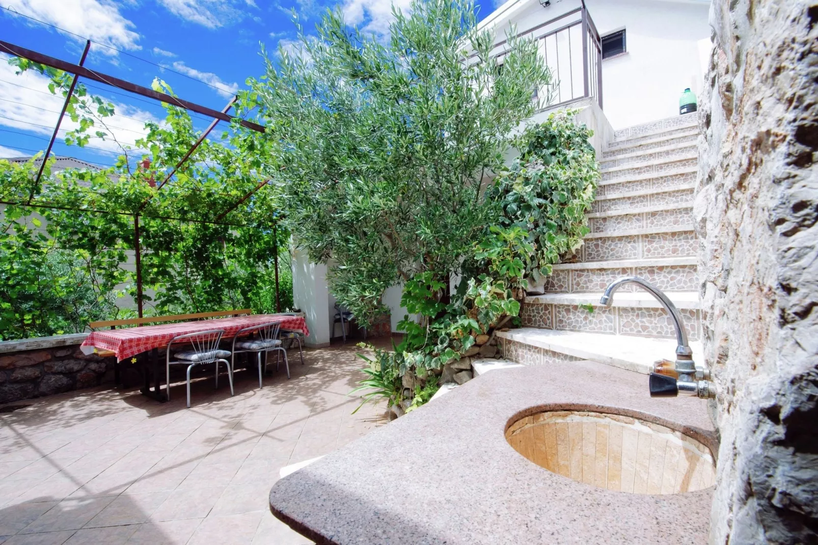 Apartment Kala-Terrace balcony