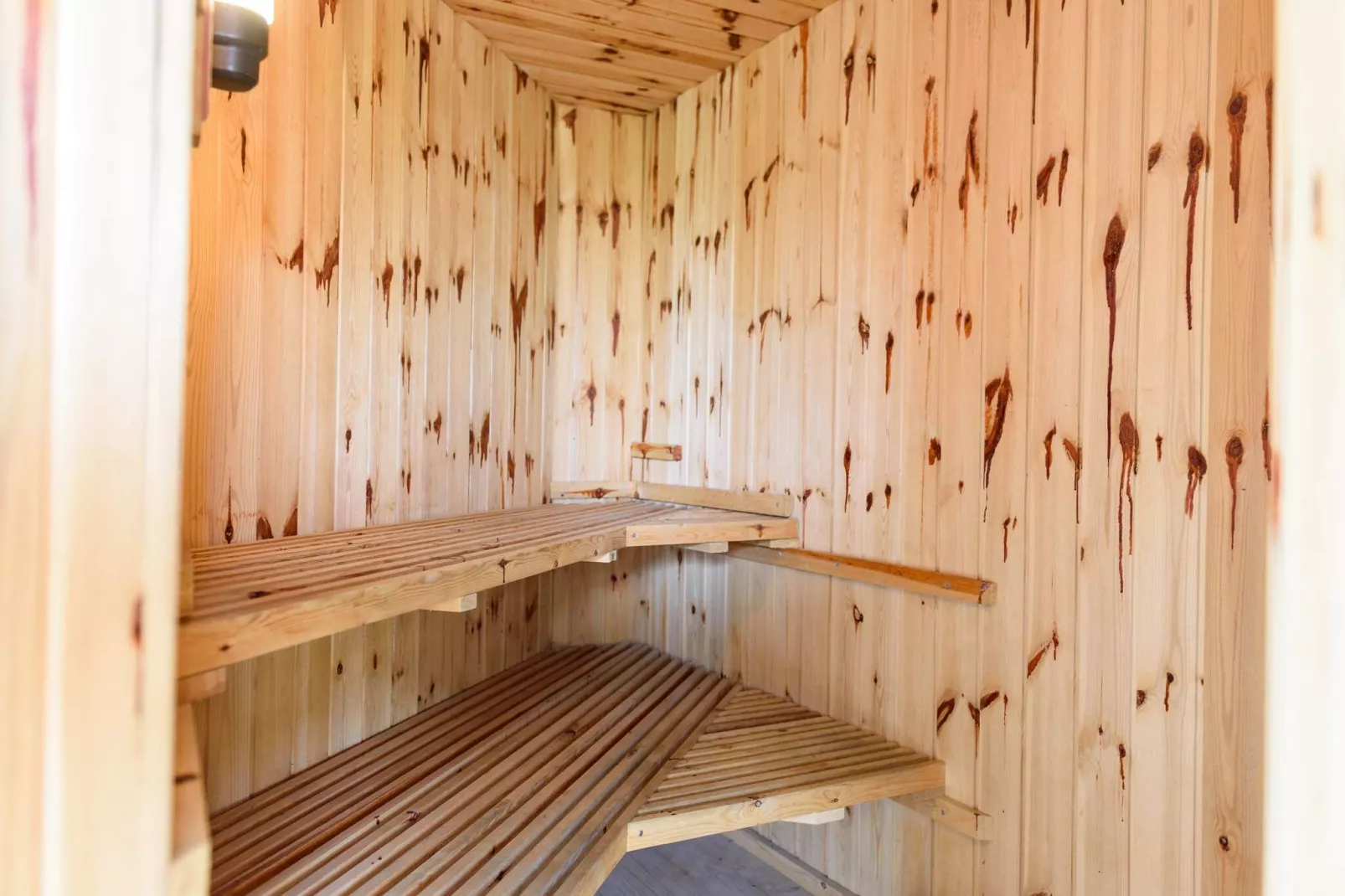 Seaside Charm with Spa and Sauna-By Traum-Sauna