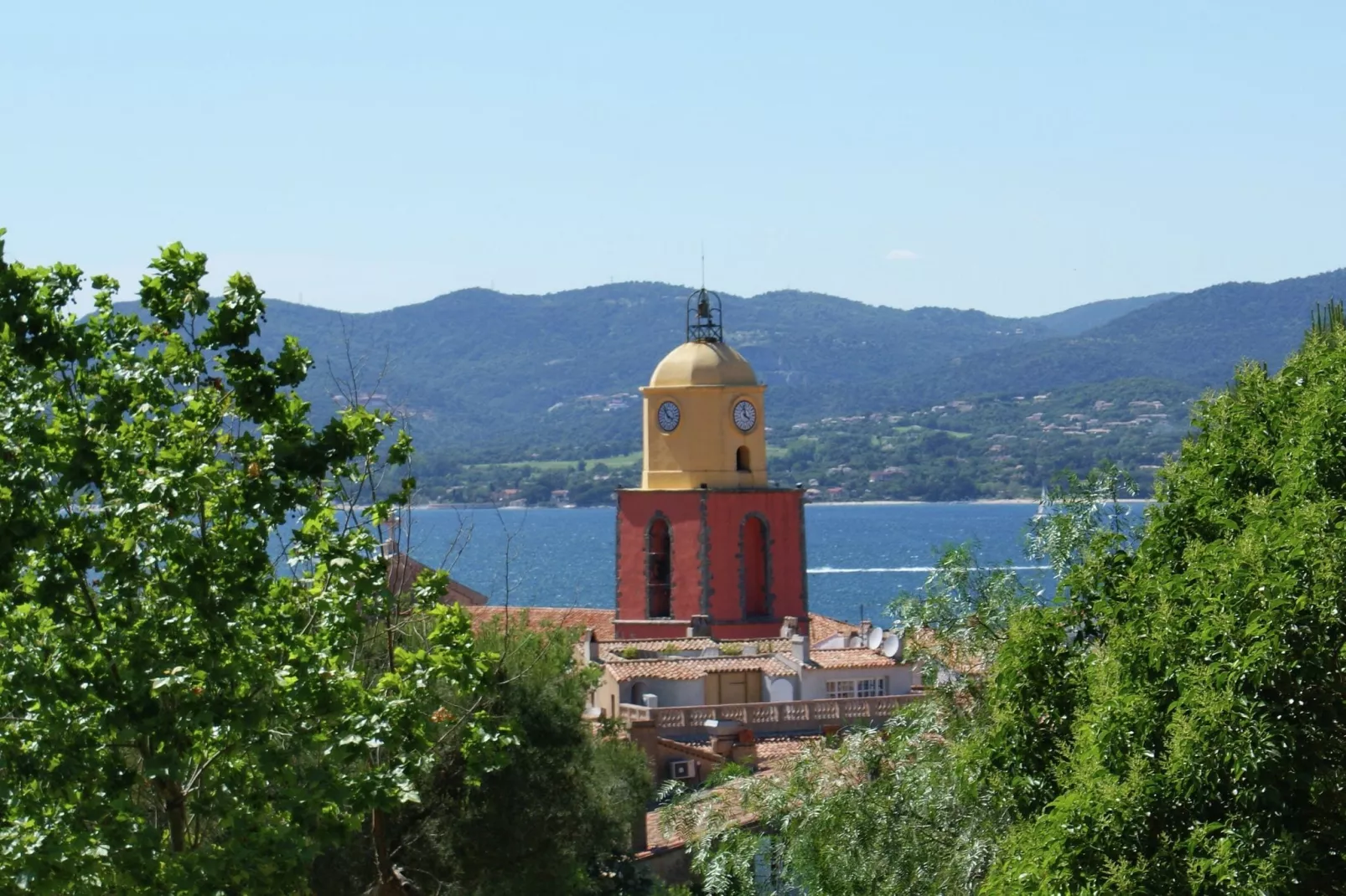 Villa Le Muy-Areas summer 5km