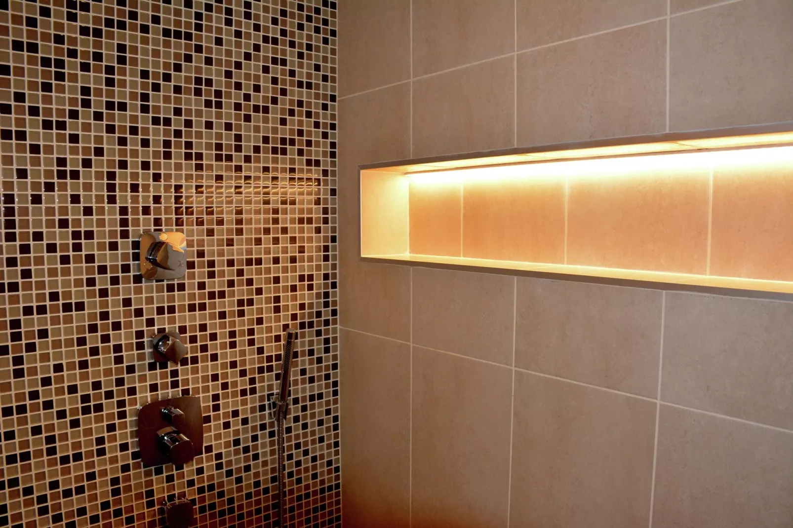 Le Monthouet-Bathroom