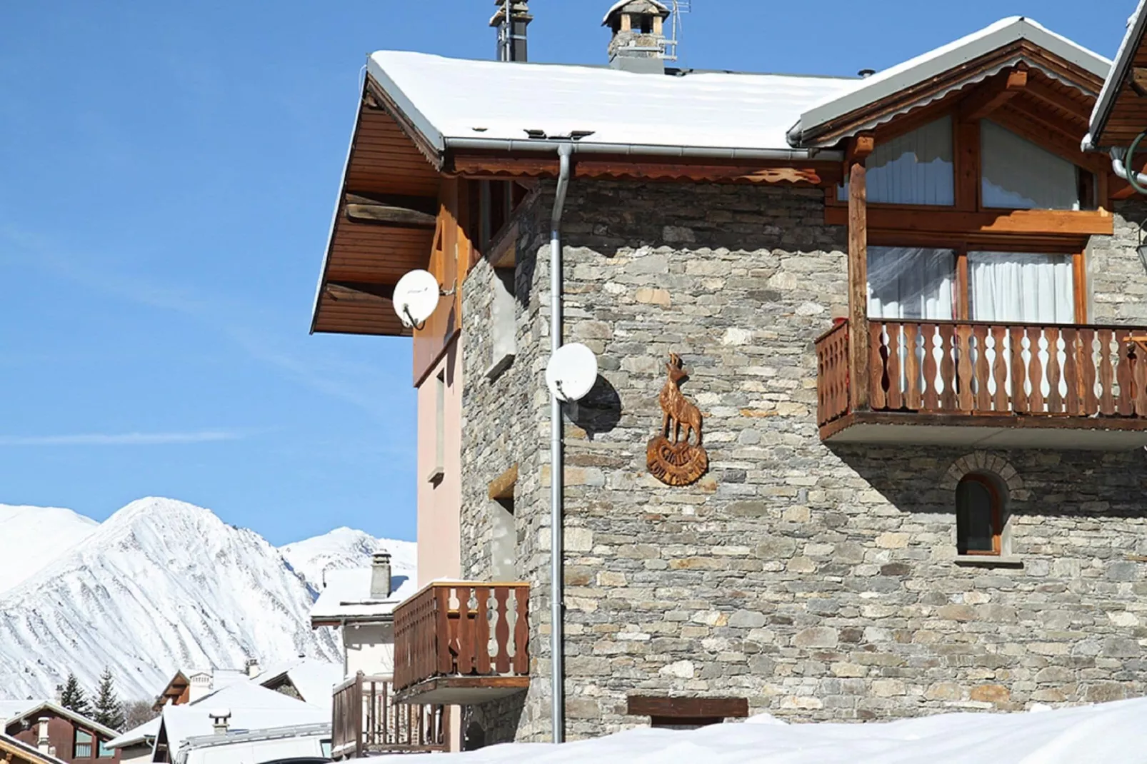 Chalet Loutantin-Exterior winter
